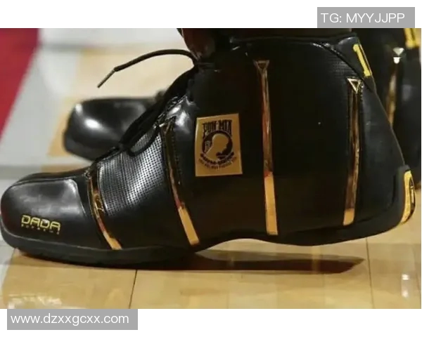 复古球星经典球鞋元素与足球文化融合的潮流风尚探索